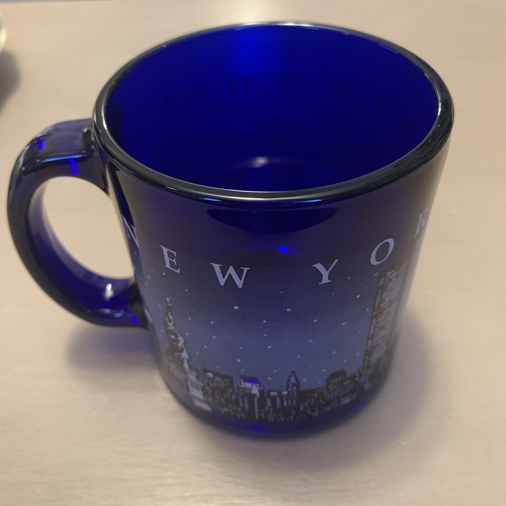Cobalt Blue 13oz Glass Mug NY‎ Skyline Twin Towers, Statue of Liberty, USA Made